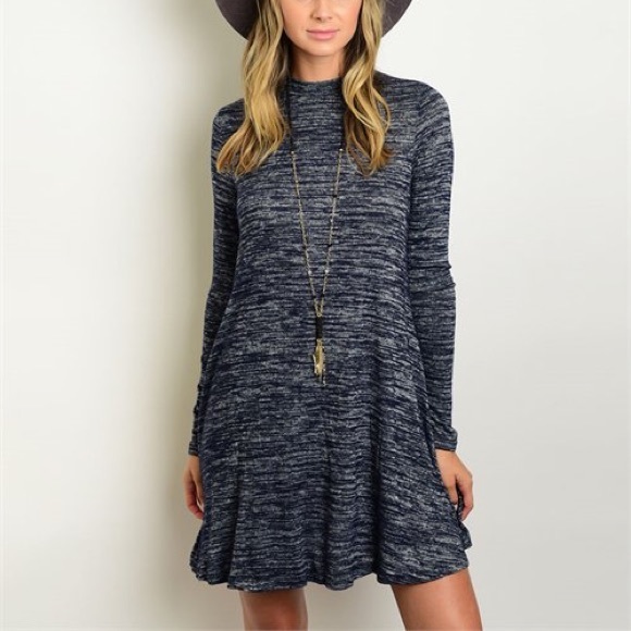 Dresses & Skirts - Navy Gray Long Sleeve Swing Dress